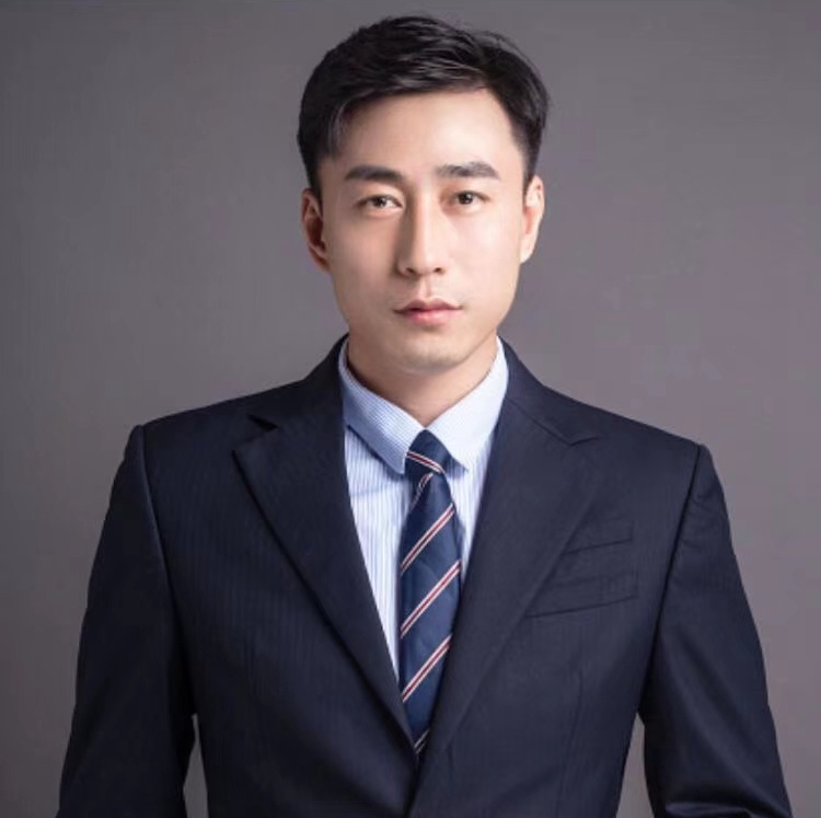 刘濒阳 灯光与摄影艺术负责人